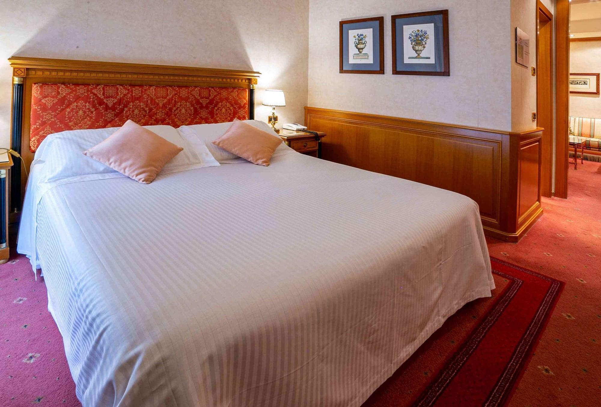 Best Western Hotel Cappello d'Oro Bergamo Esterno foto